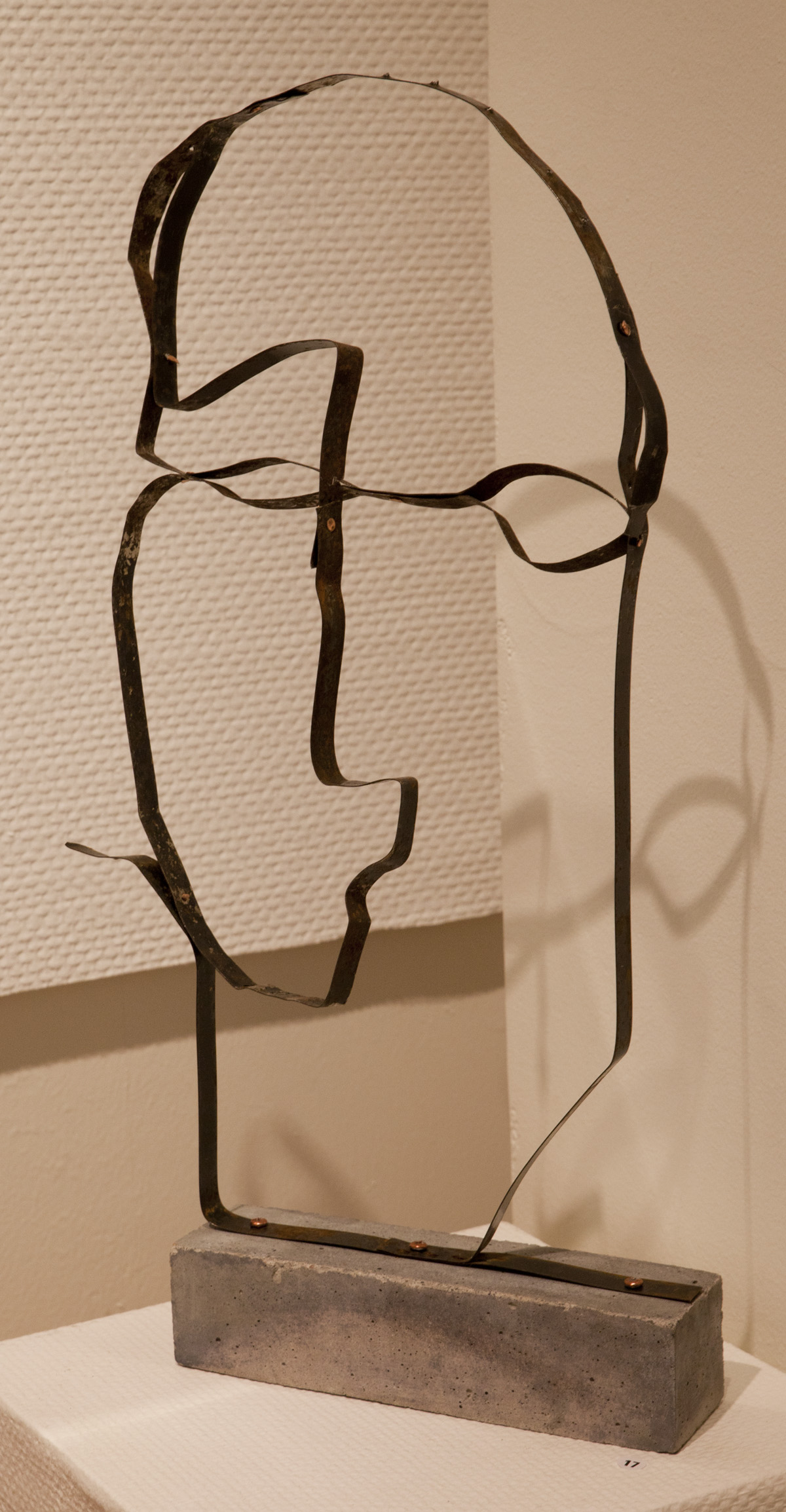 skulpturhenbandjärnIMG_24031200